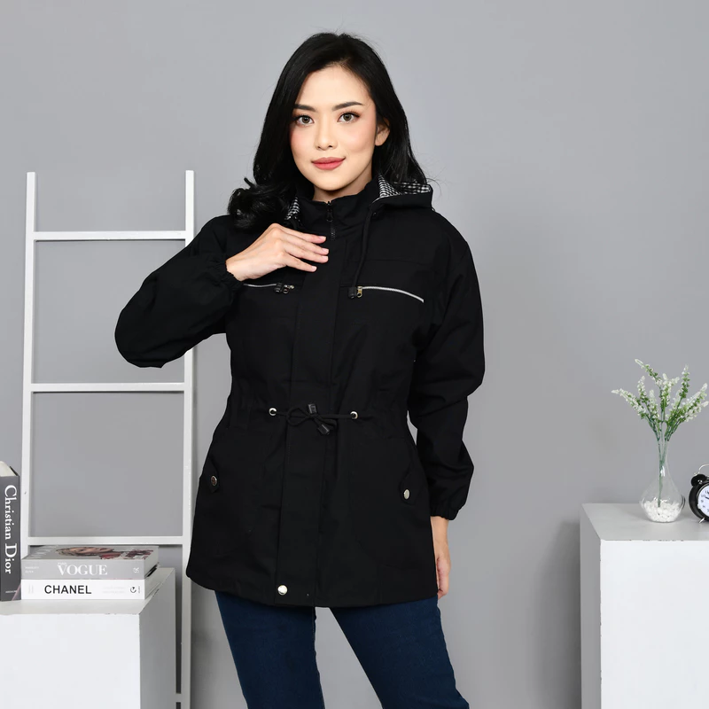 Hitam Parka